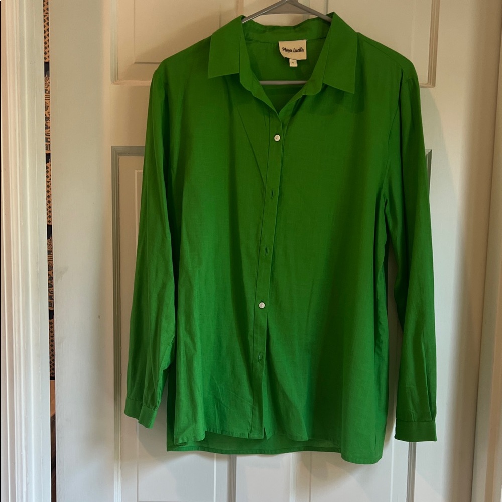 Women’s  Vibrant Green Casual Shirt 100% cotton, new.